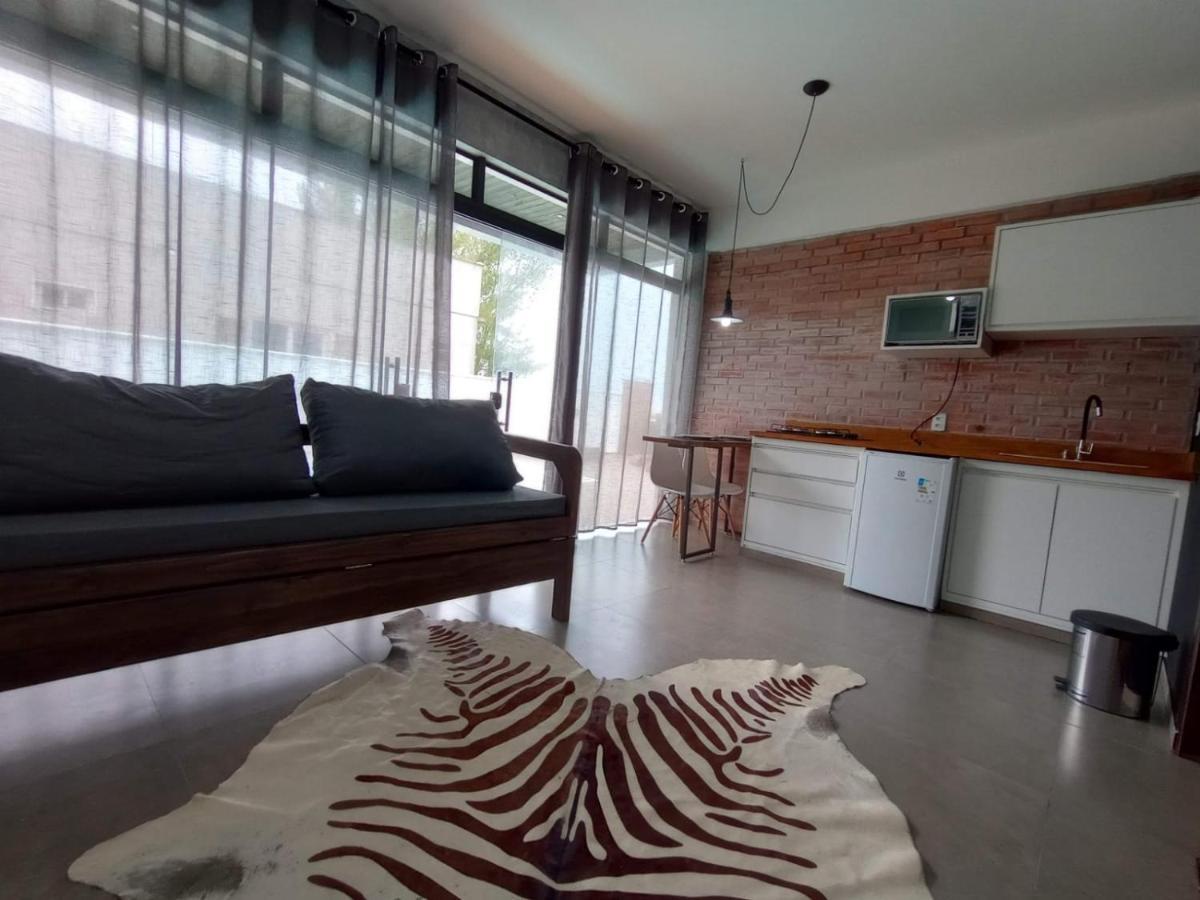The Guest House Hostel Balneario Gaivota Екстер'єр фото